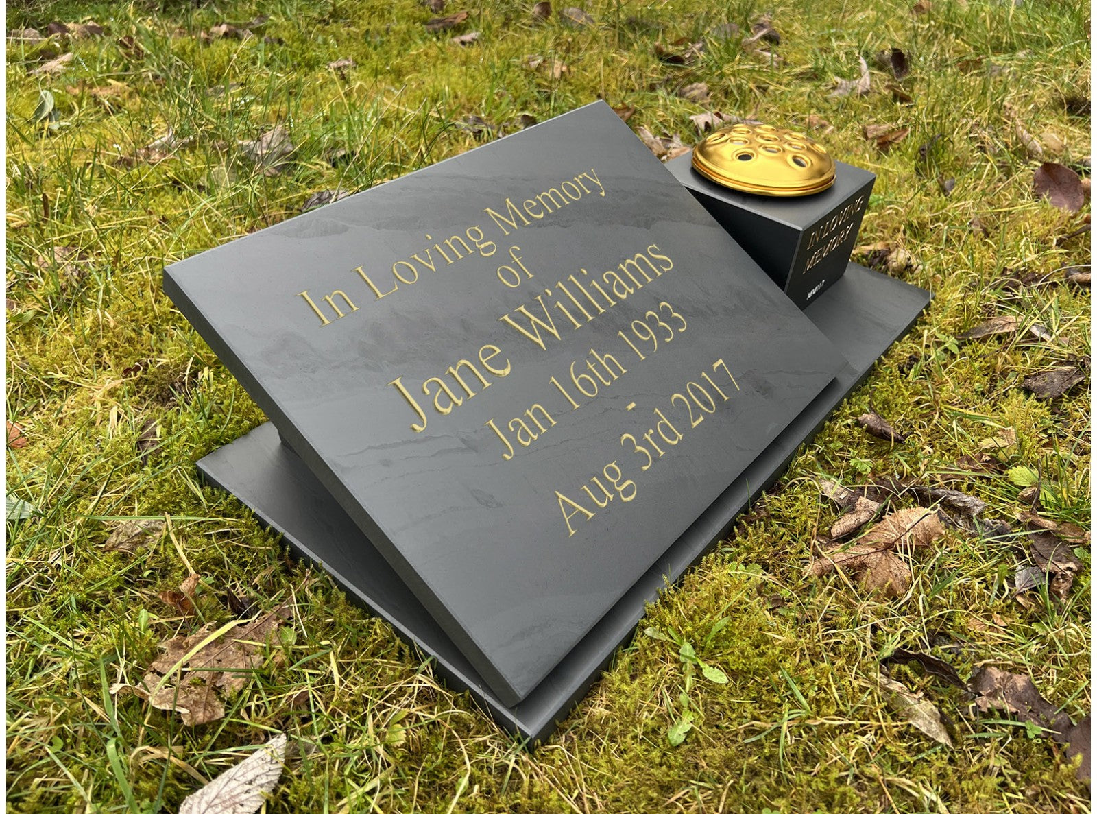 Welsh slate premium memorial, 300mm x 600mm base, with a free stand large plaque and vase