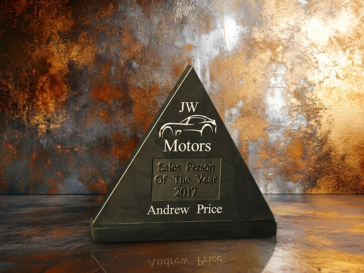 Triangle Award Large