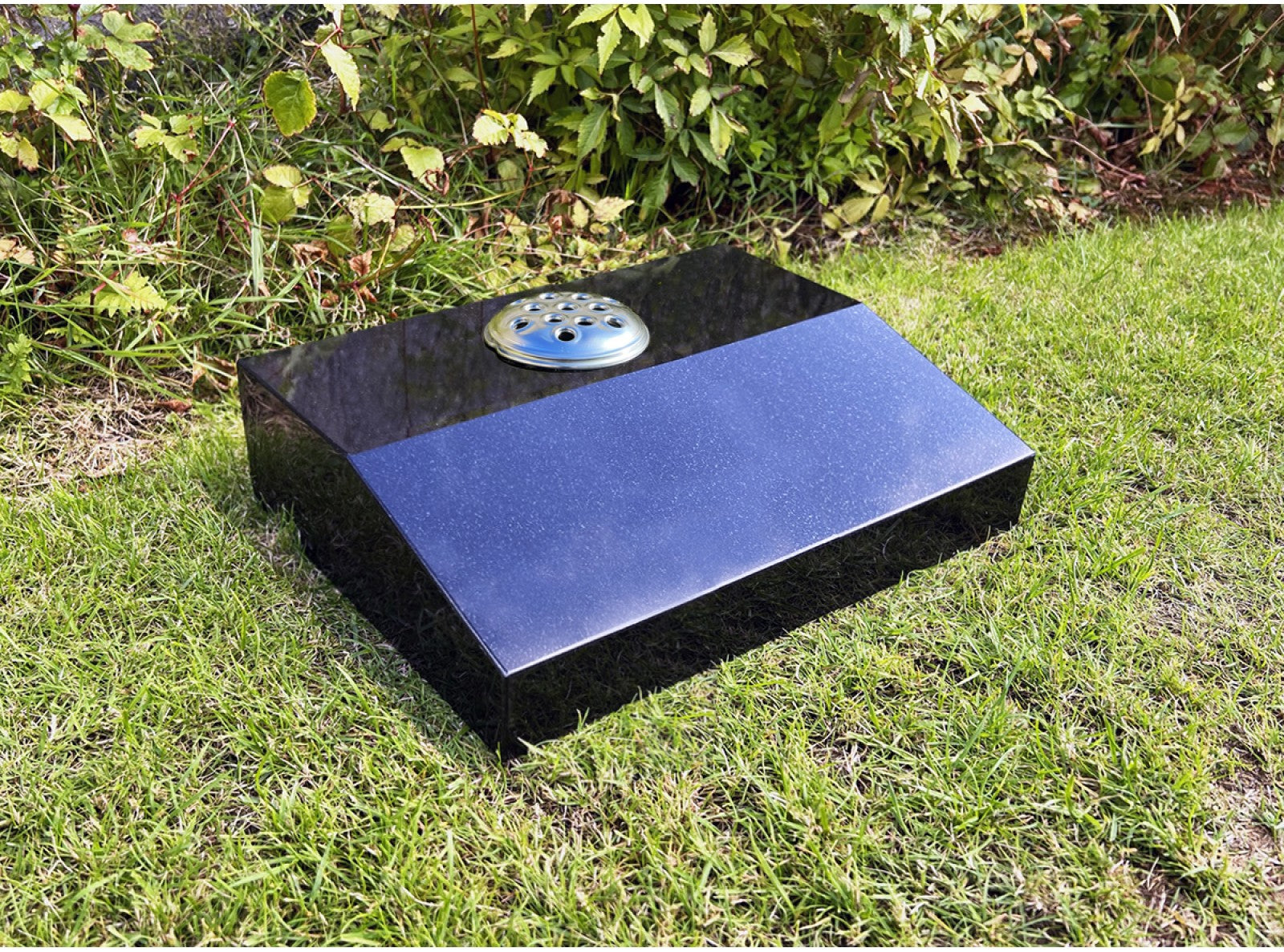 Granite memorial wedge tablet 450mm x 300mm 50mm thick, with vase