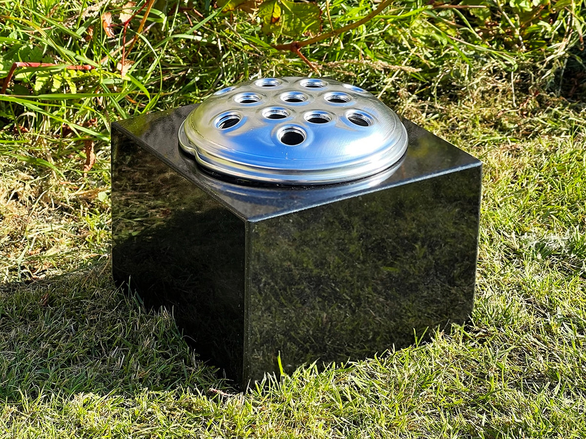 Choosing the Perfect Slate or Granite Grave Vase