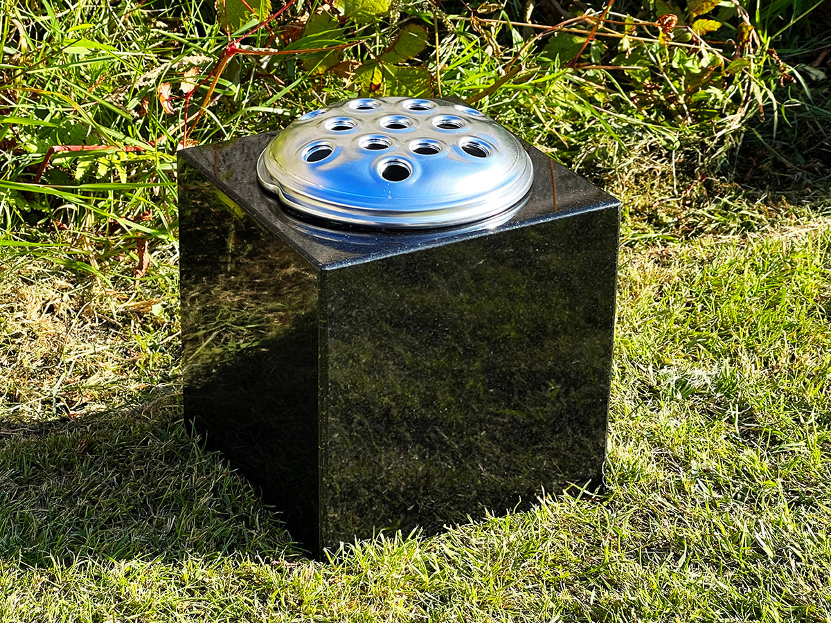 150 x 150 x 150mm medium grave vase made with black granite, including silver/ gold flower holder