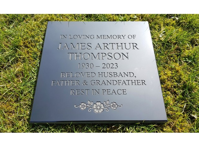 475 x 475 - 19" x 19" | Flat Memorial | 30mm - 1.2" Thick